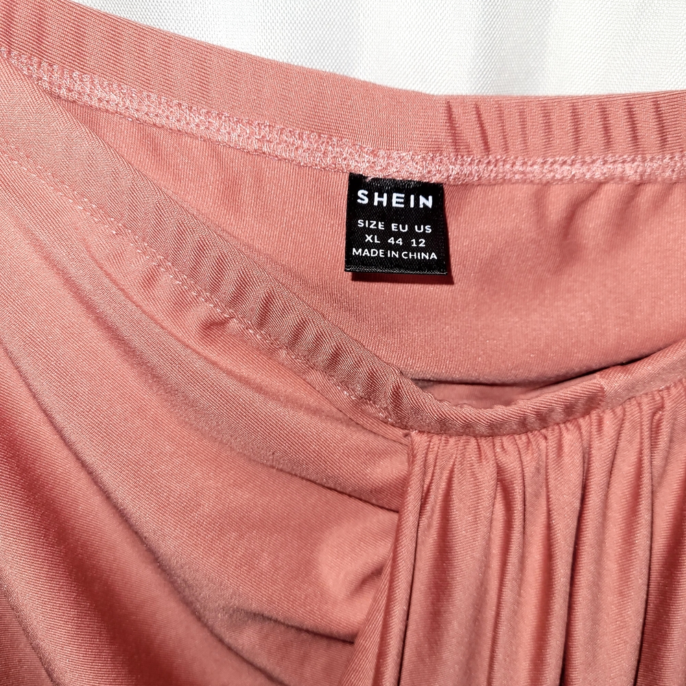SHEIN Asymmetrical Skirt - Picture 4 of 4